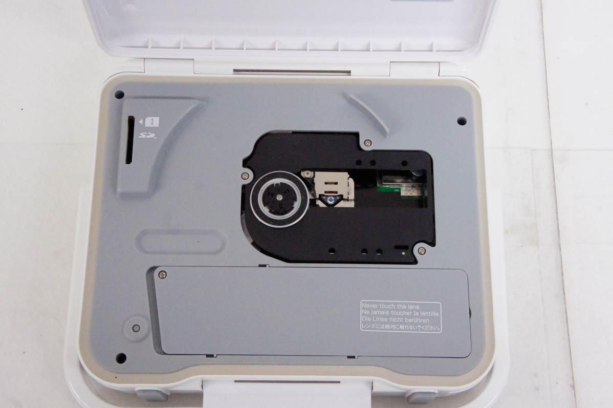 中古 ツインバードTWINBIRD ポータブル防水DVDプレーヤー DVD ZABADY