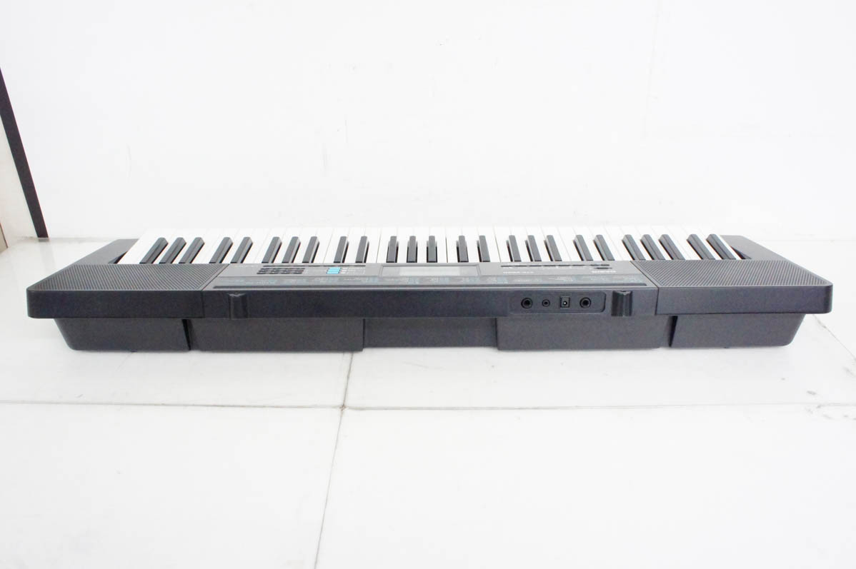 中古 CASIOカシオ ベーシックキーボード 電子キーボード 61鍵 CTK-2550