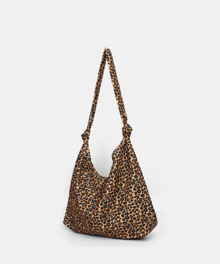 ショルダーバッグ レディース 斜めがけ 肩掛け レオパードバッグ