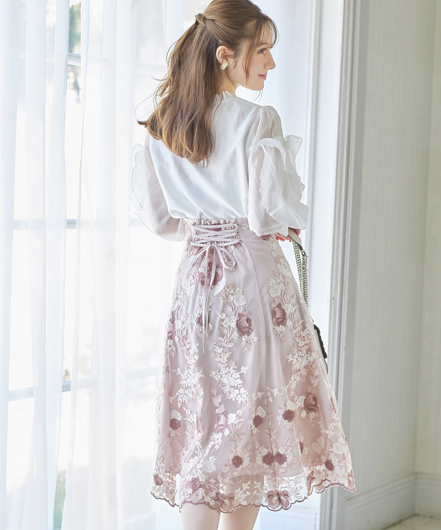 ☆未使用☆ 定価5万円 TOCCA トッカ 花柄 フレアスカート 総刺繍 S