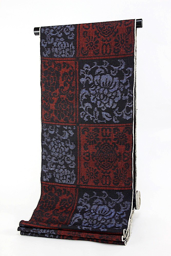 井上商事謹製 本場結城紬 黒 青 赤横双絣 反物正絹 重要無形文化財指定