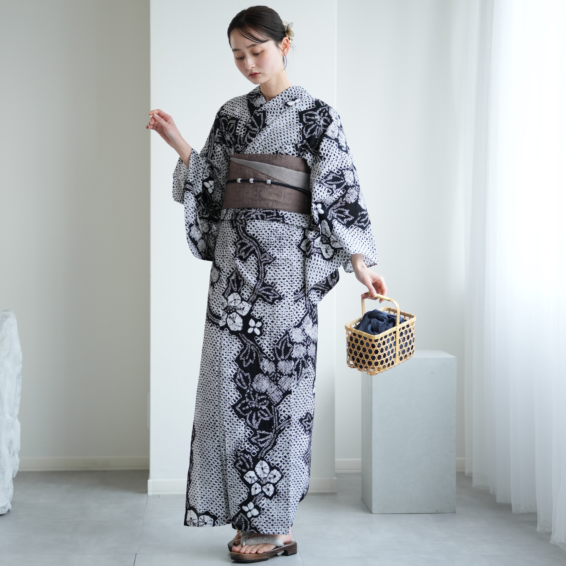 utatane 浴衣 レディース セット 有松絞り 浴衣3点セット 黒地に花露