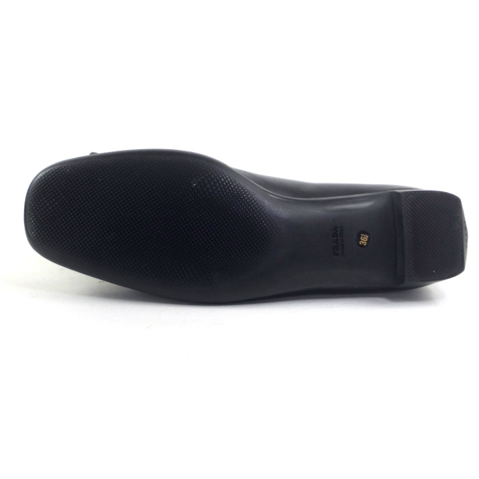 PRADA（プラダ） ヴィンテージ トライアングルロゴ レザー ローファー