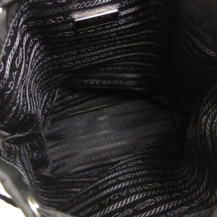 PRADA（プラダ） Re-Nylon テスート ナイロン ポーチ ドローストリング