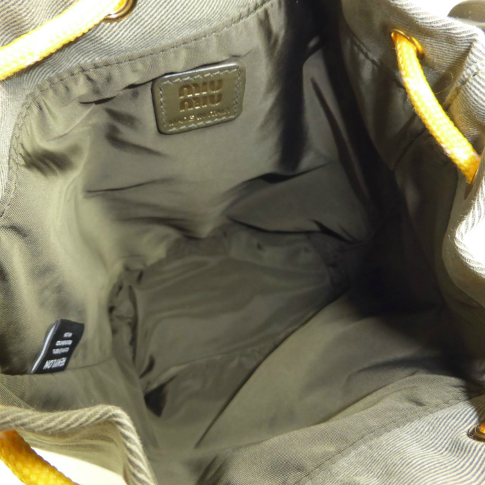 miu miu（ミュウミュウ） ギャバジン ポーチ 巾着 ミニバッグ 5NR038