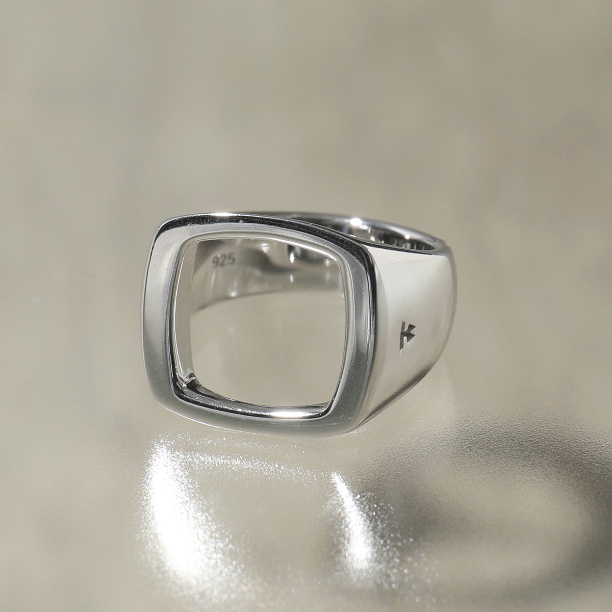 TOM WOOD（トムウッド） リング メンズ Cushion Open オープン