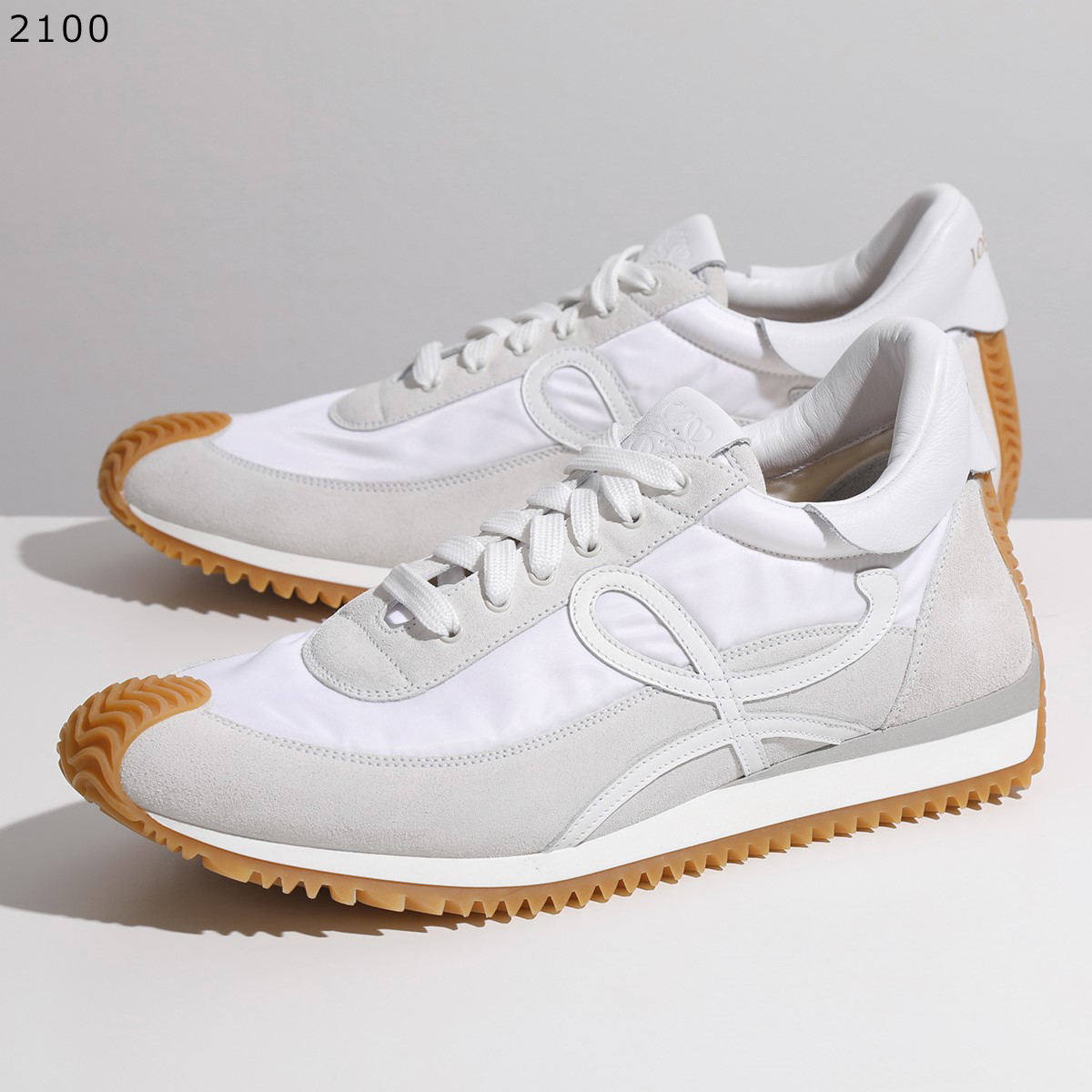 LOEWE（ロエベ） スニーカー FLOW RUNNER フローランナー M816282X10