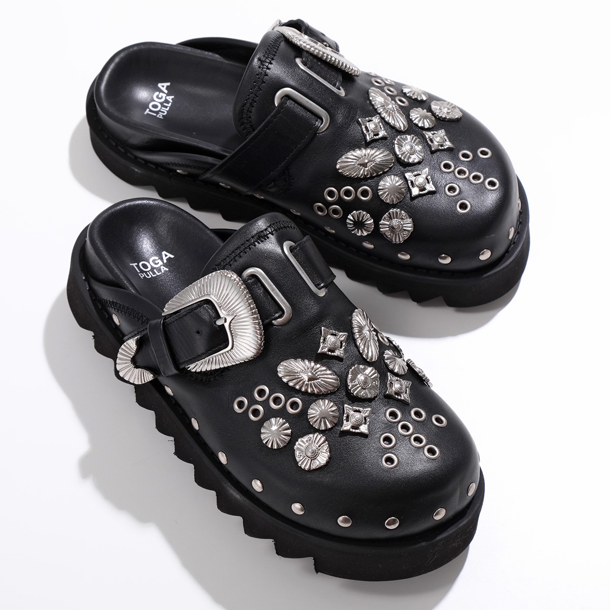 TOGA PULLA（トーガ プルラ） トーガ プルラ サボ サンダル Eyelet