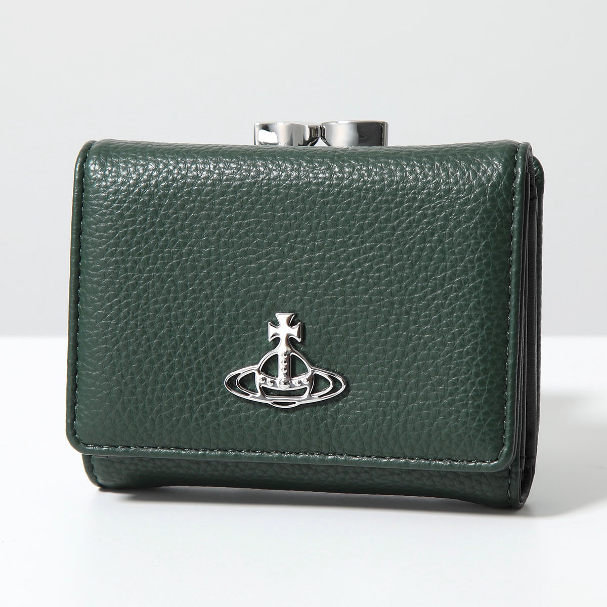 Vivienne Westwood（ヴィヴィアンウエストウッド） 三つ折り財布 SMALL