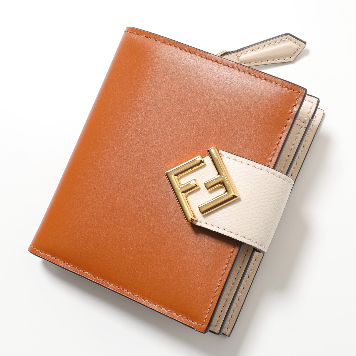 FENDI（フェンディ） 二つ折り財布 8M0386 ALWA レディース FF