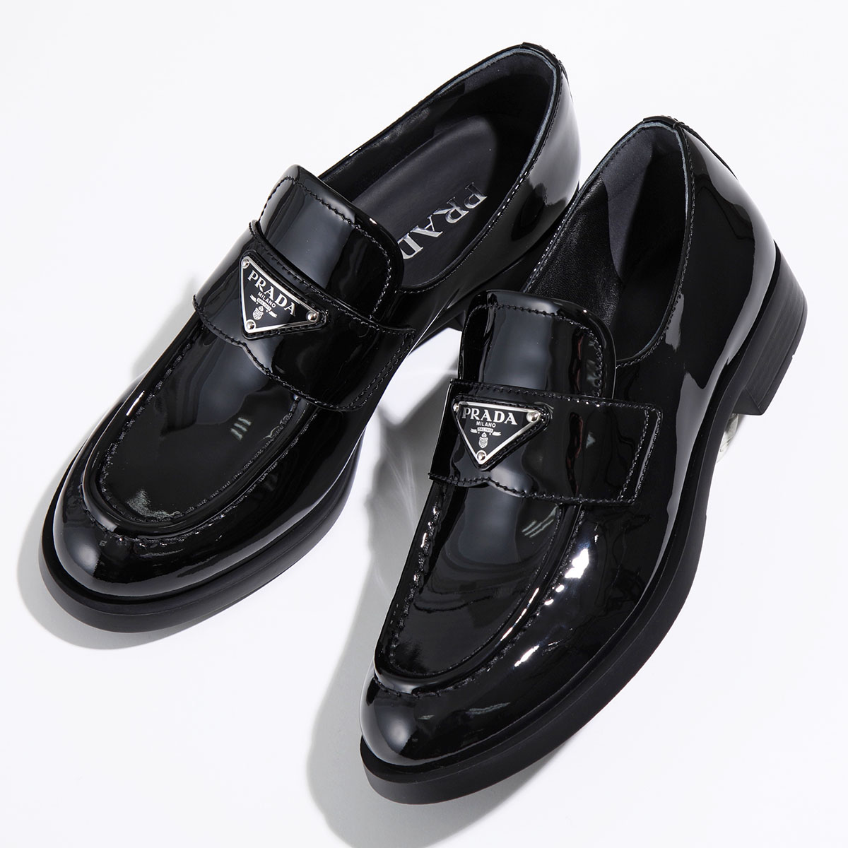 PRADA（プラダ） ローファー 1D329N 069 レディース パテントレザー