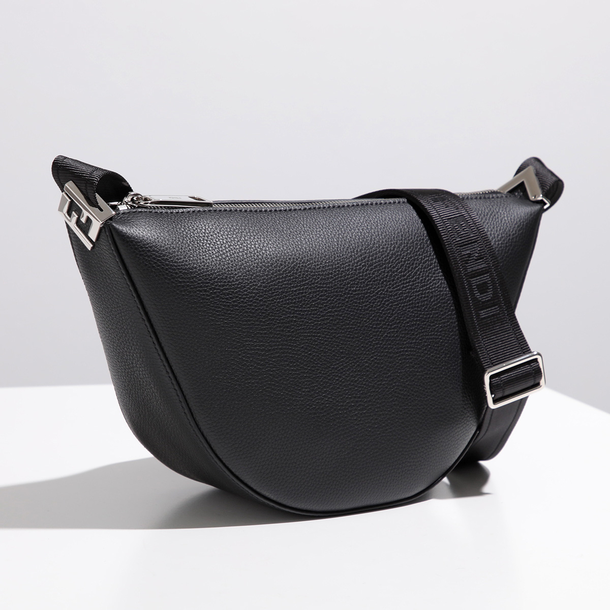 FENDI（フェンディ） ショルダーバッグ MELON SMALL メロン スモール