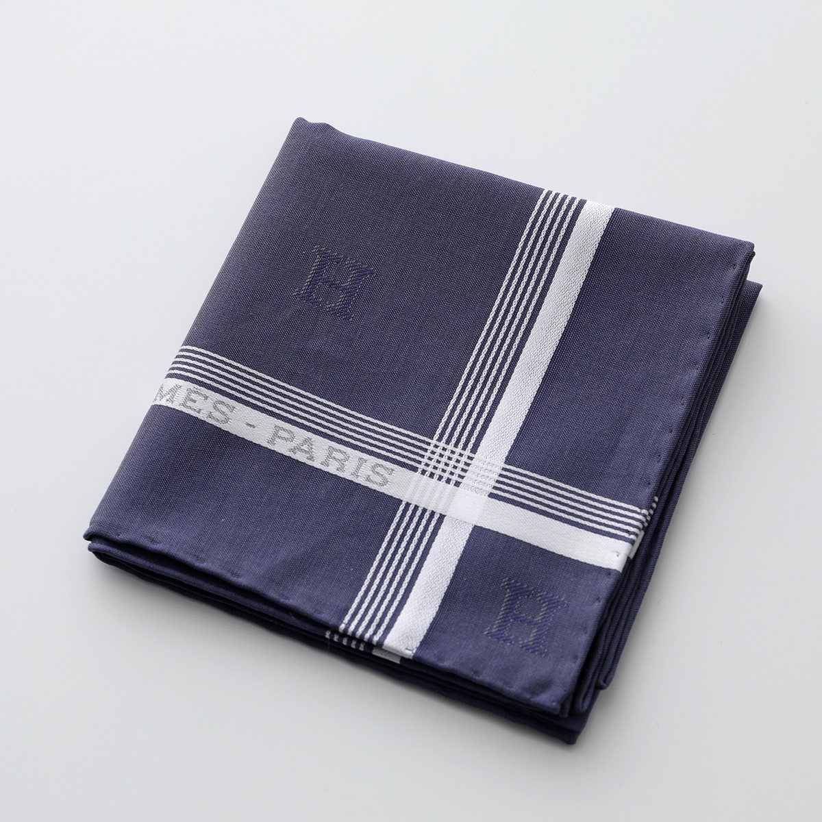 HERMES（エルメス） ハンカチ 46×46 Hレリーフ ジャガードH 202045G