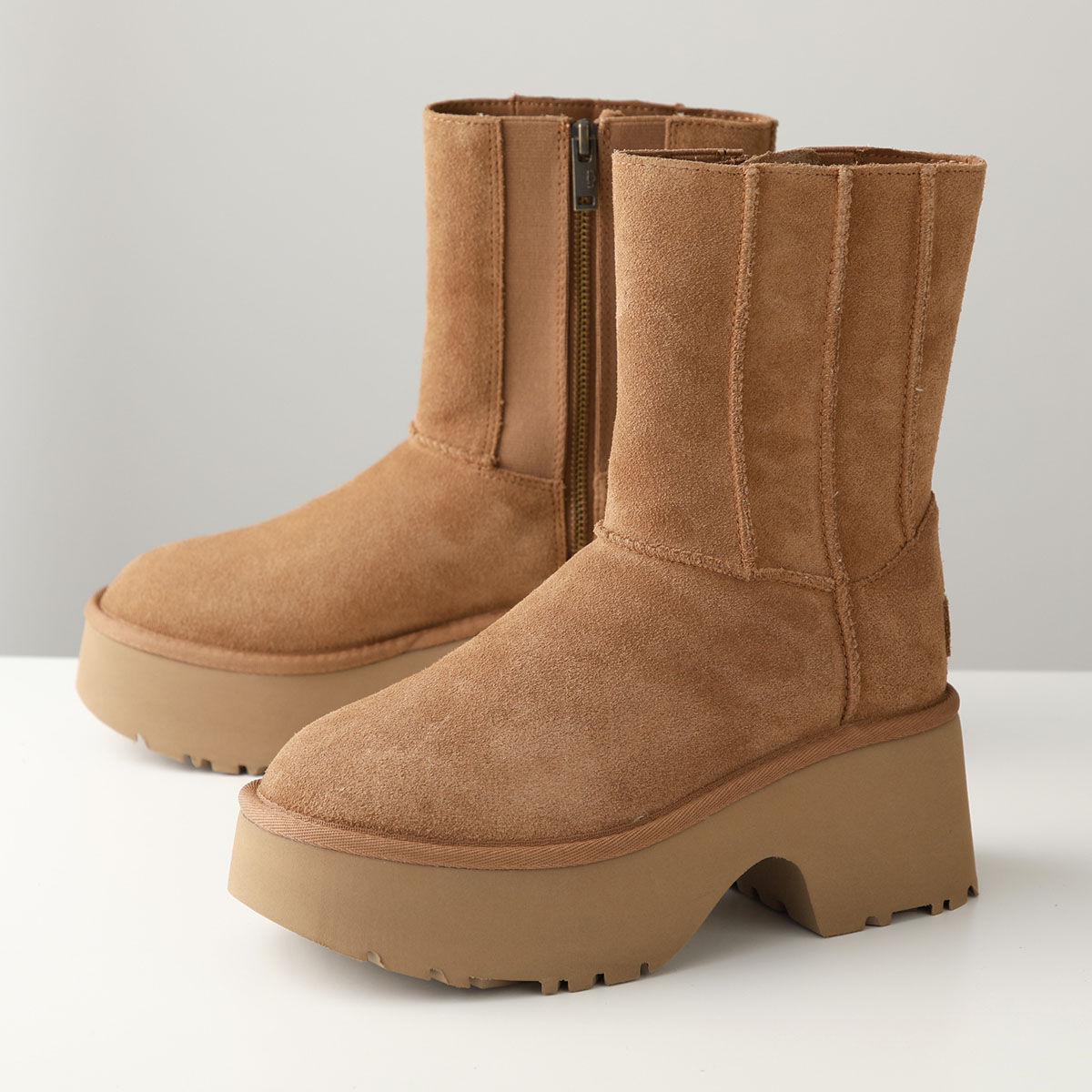 UGG（アグ） ショートブーツ CLASSIC TWIN SEAM NEW HEIGHTS
