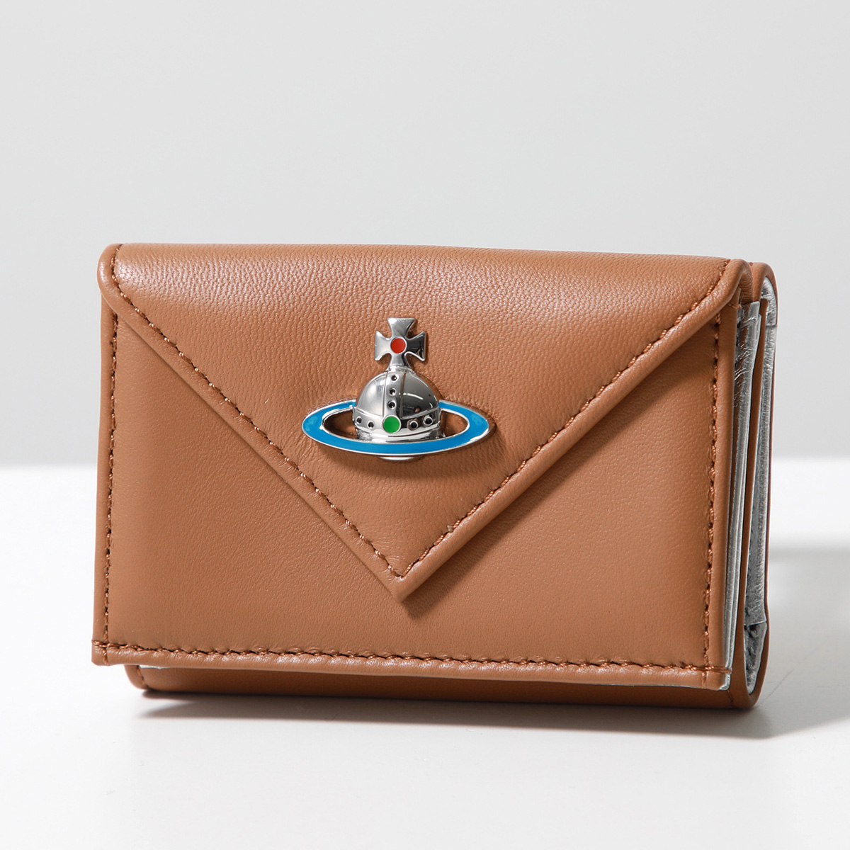 Vivienne Westwood（ヴィヴィアンウエストウッド） 三つ折り財布