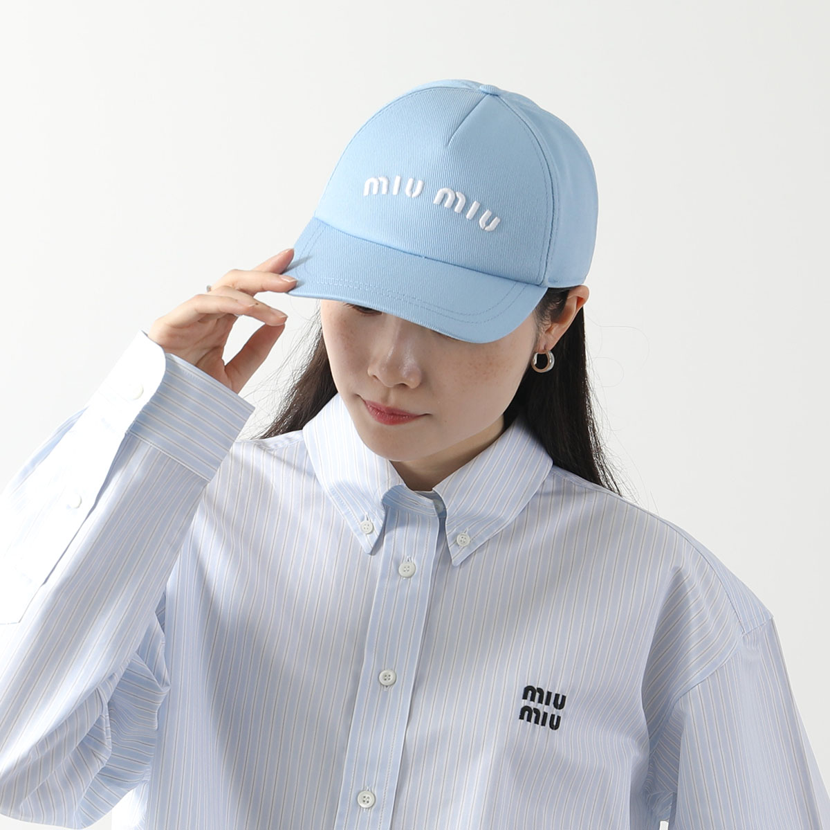 miu miu（ミュウミュウ） 【カラー限定特価】MIUMIU ベースボール