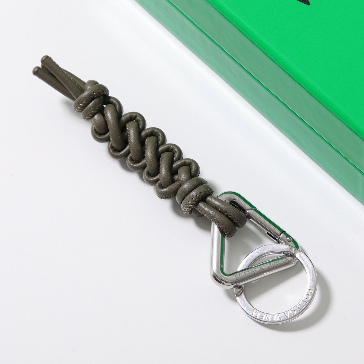 BOTTEGA VENETA（ボッテガ・ヴェネタ） キーリング 819211 V0050