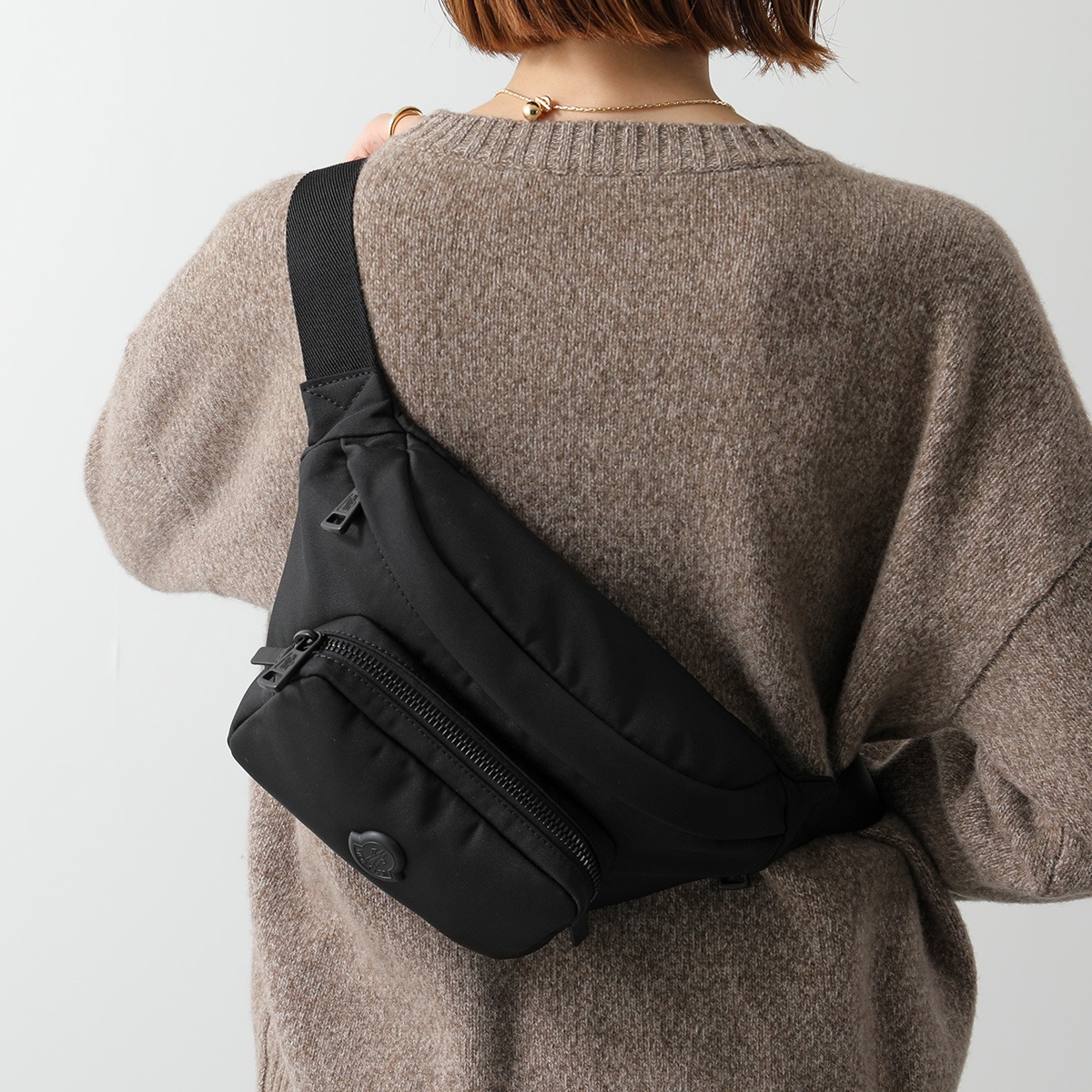 MONCLER（モンクレール） ボディバッグ DURANCE デュランス 5M00005