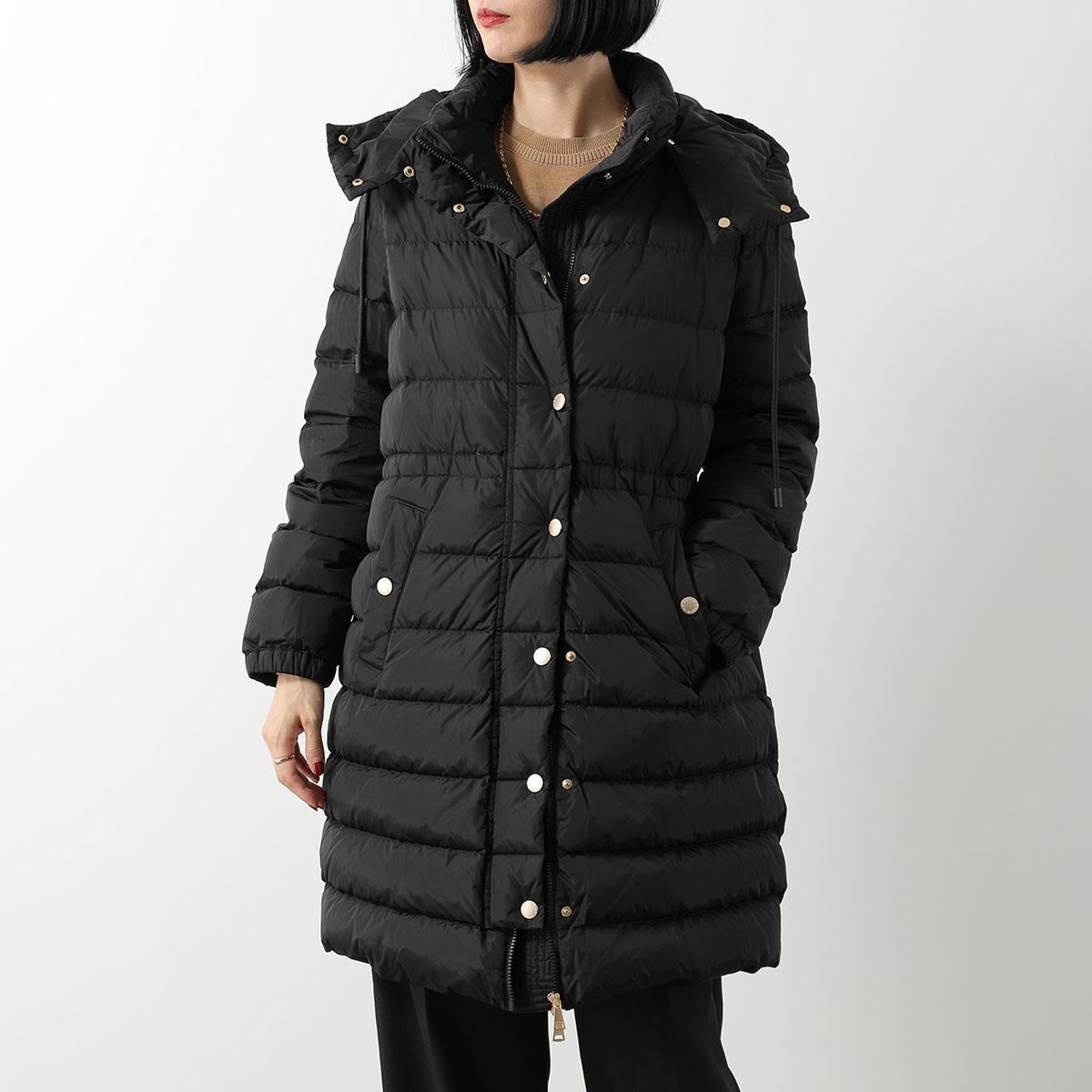 MAXMARA WEEKEND LINE レディースダウンコート、ダウンジャケット