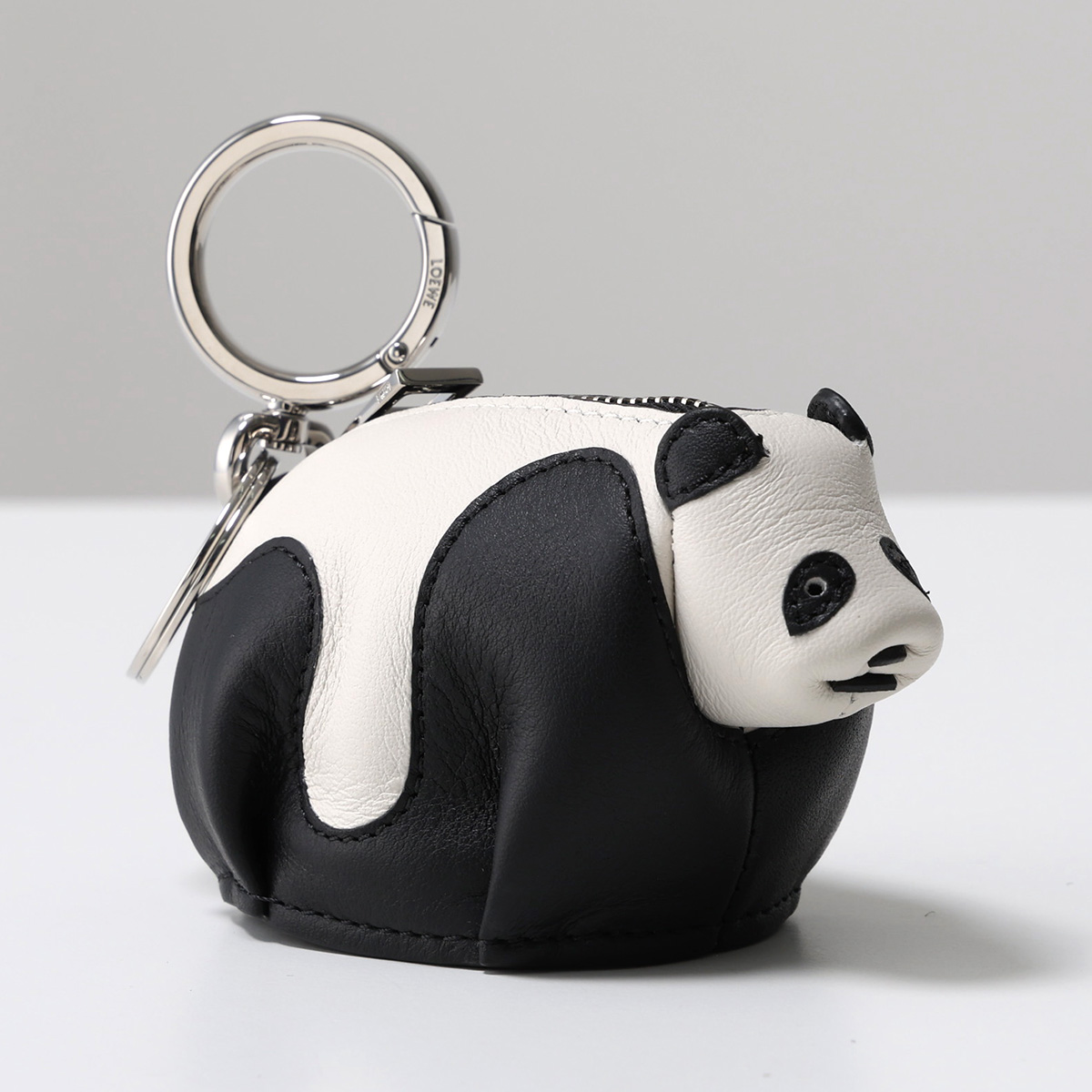 LOEWE（ロエベ） バッグチャーム C880P21X02 レディース パンダ