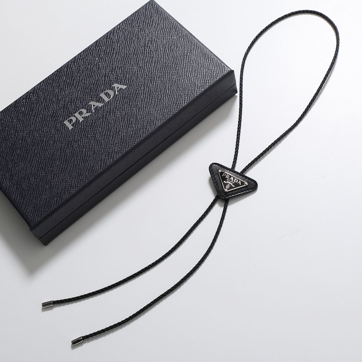 PRADA（プラダ） ボロタイ 2IC129 038 レディーストライアングルロゴ