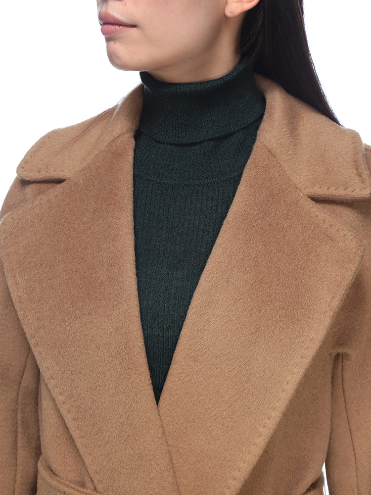 MAXMARA WEEKEND LINE（マックスマーラウィークエンドライン