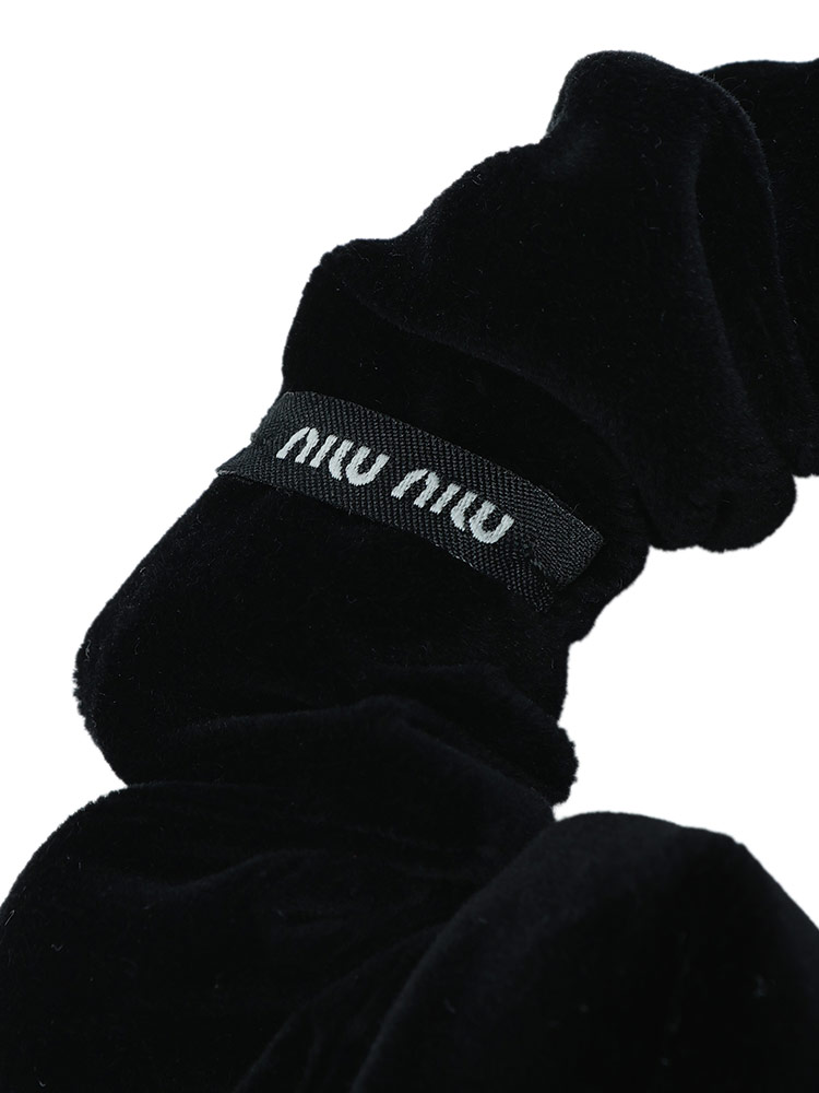 miu miu（ミュウミュウ） シュシュ レディース ロゴ ベルベット
