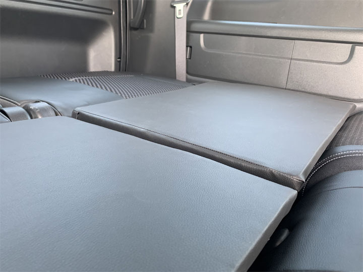 シートフラットマット 三菱 デリカD:5 CV5W - 片側のみ アウトドア 車