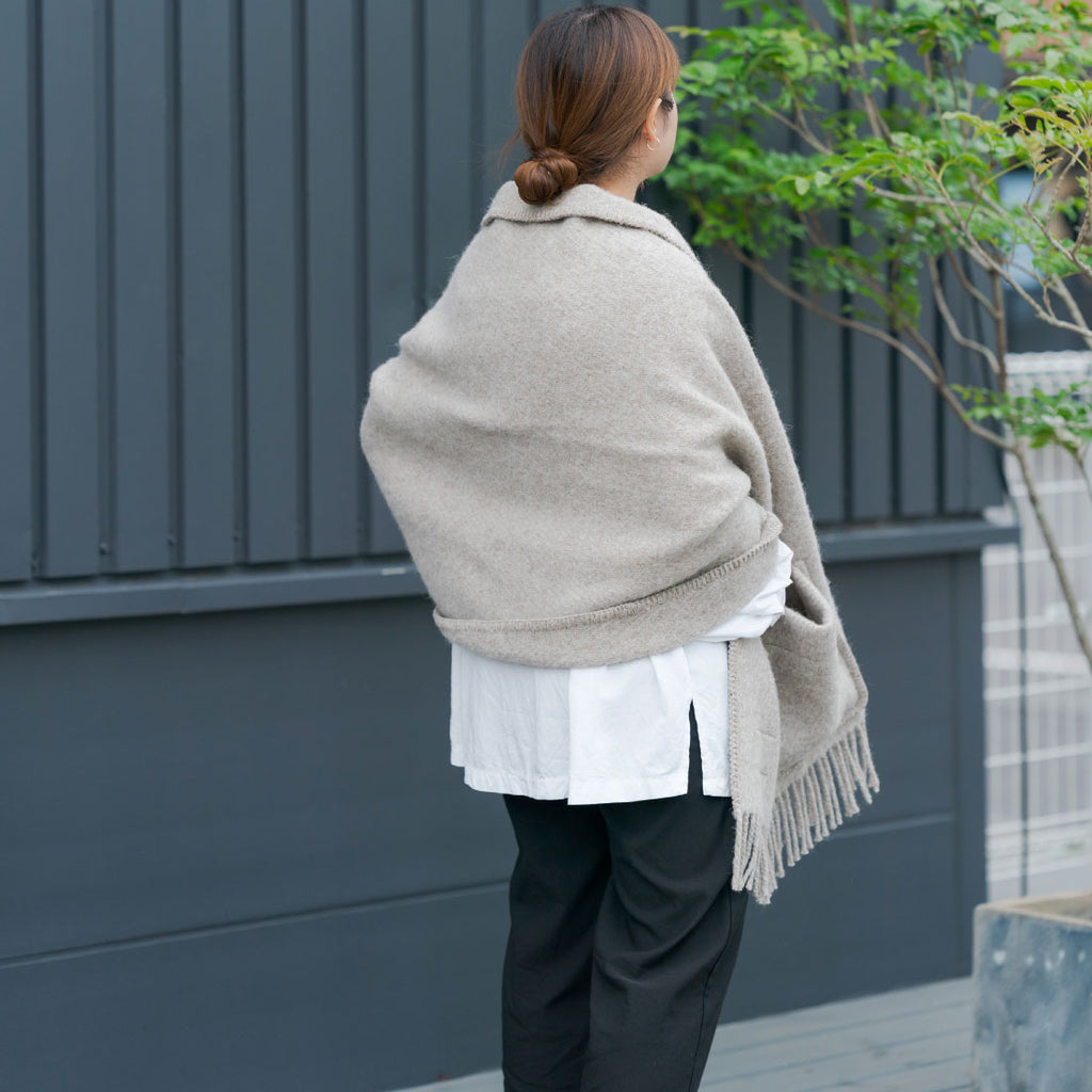 Lapuan Kankurit(ラプアンカンクリ) ポケットショール UNI ベージュ