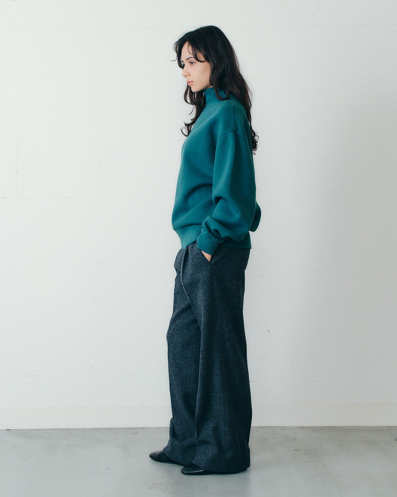 HIGH NECK COMMON SWEATSHIRT – Shinzone