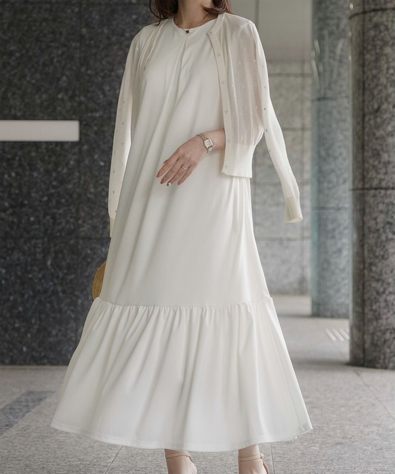 カップ付き フリルヘム ワンピース