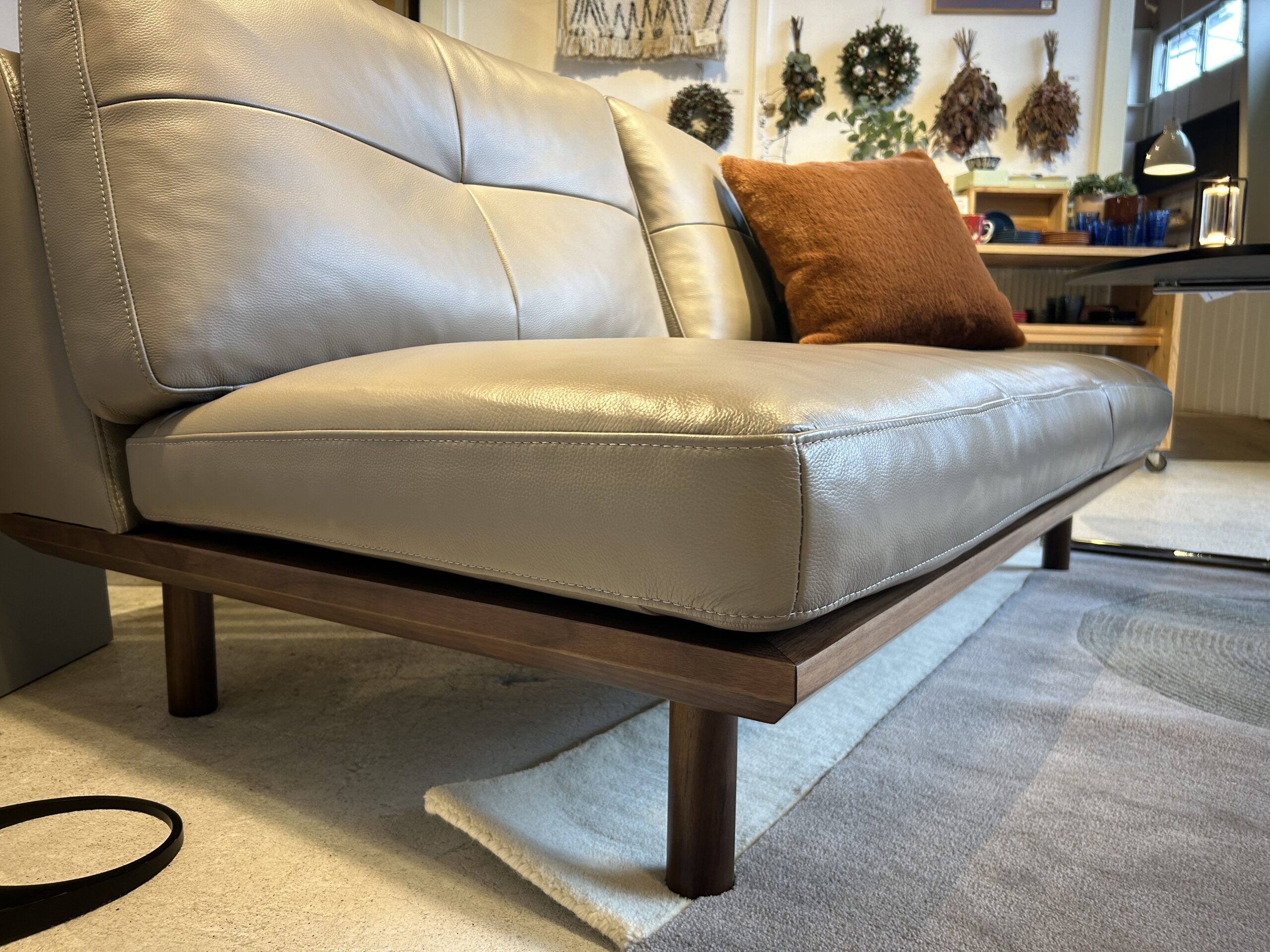 新入荷】ACTUS(アクタス)から、FLADソファ参上！ | S.H.S | 新潟で家具