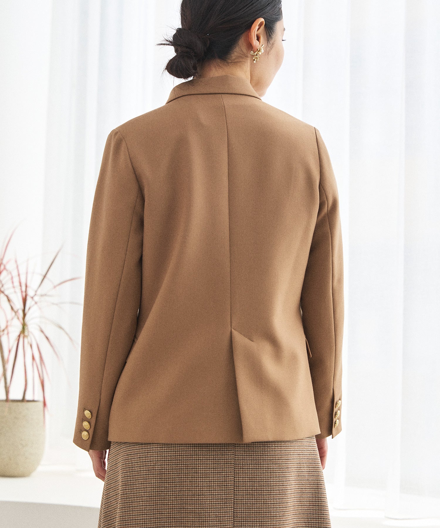ゴールドボタンダブルジャケット – Sirin Online Store