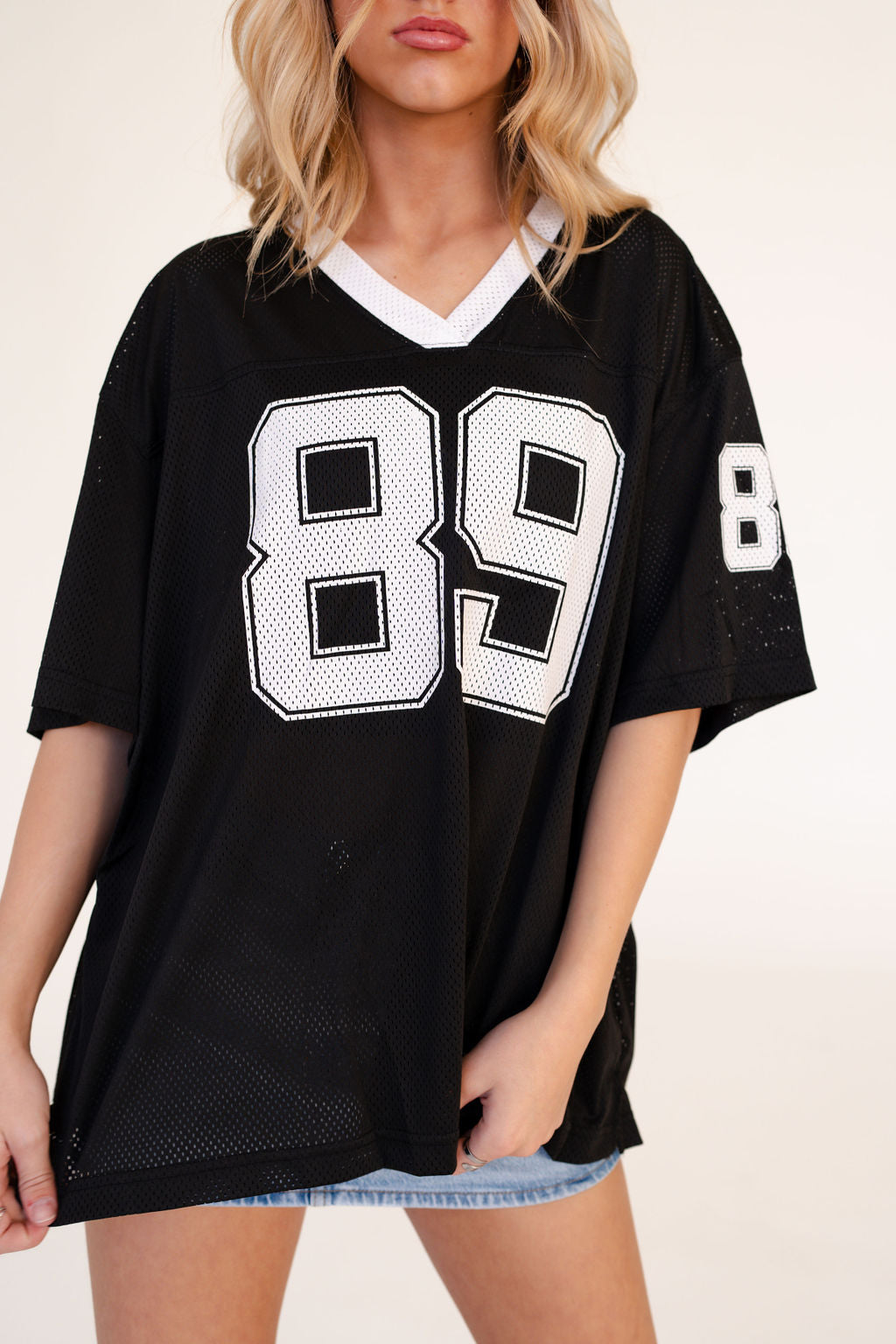 Taylor 89 Jersey Top in Black – Sixteen