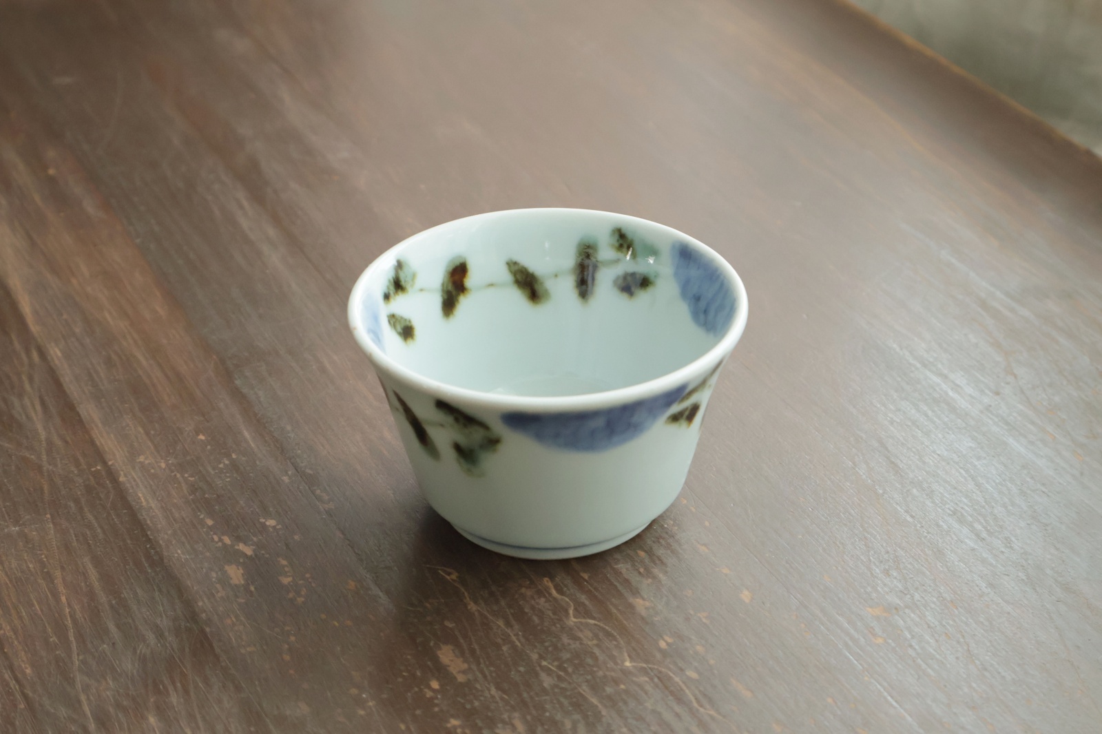 ダミ花鉄絵唐草小鉢 / 清水なお子 - うつわと暮らしの道具 sizuku