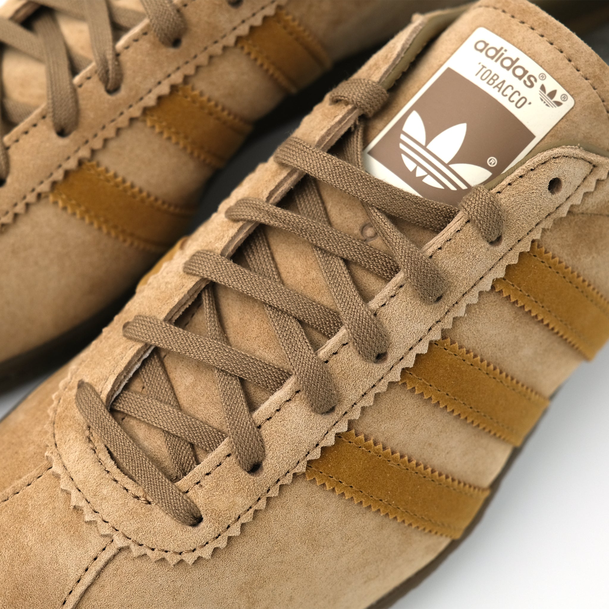 adidas Originals タバコ グルーエン / TOBACCO GRUEN PANTONE/MESA