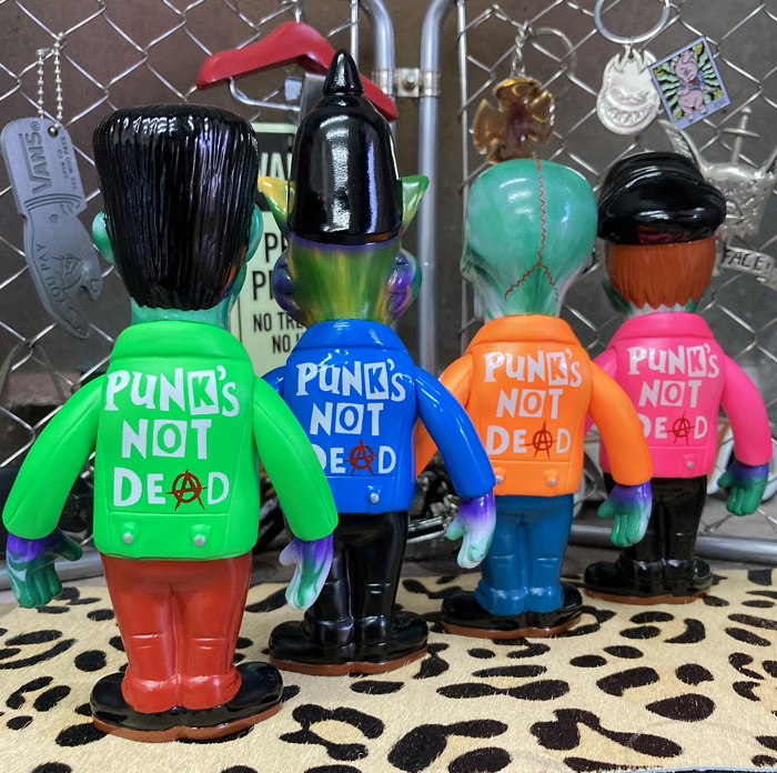 BlackBook Toyから三度、超注目な「Phantom Fuckers one offs by