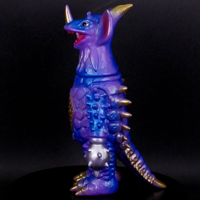 ブルマァク製「リトルタイラント」が「グリーン」＆「パープル」の2色