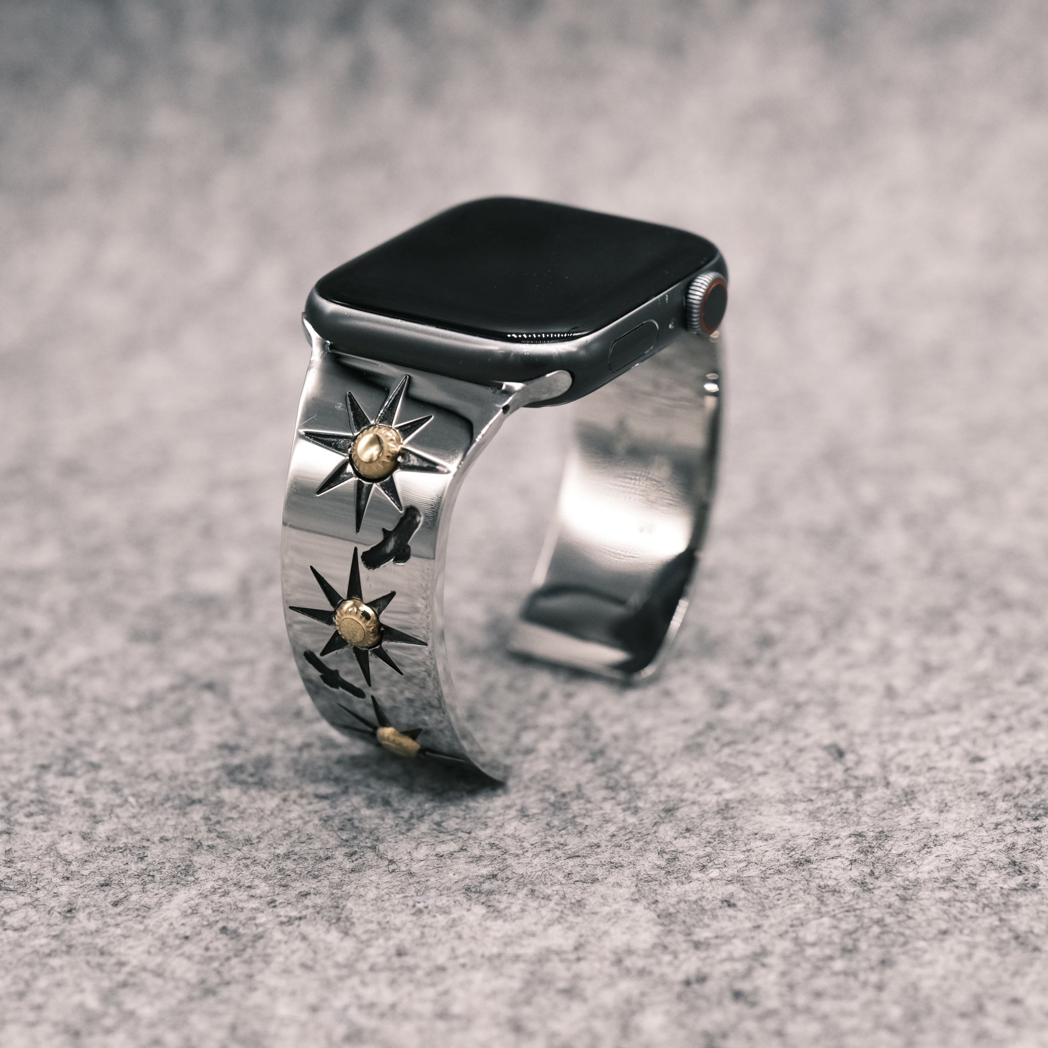 高級・おしゃれなApple Watchバンド、AirPodsケースの通販 | SOULITE JAPAN