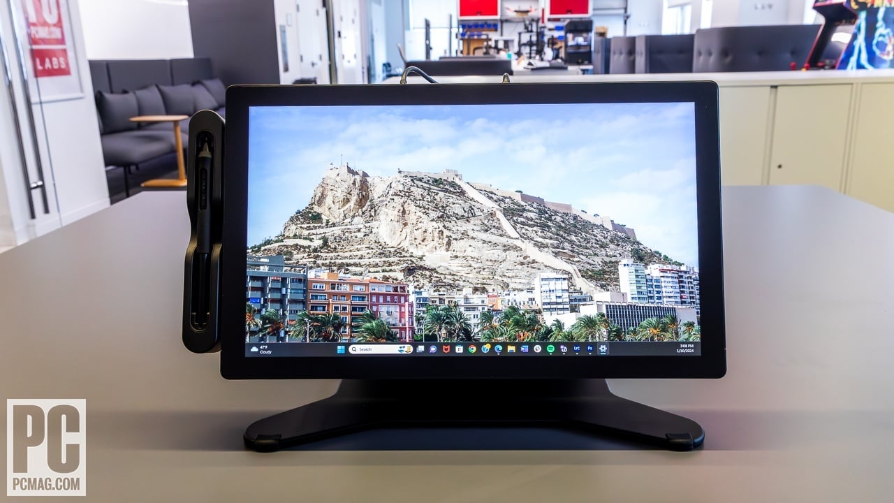 Wacom Cintiq Pro 17 - Review 2024 - PCMag Middle East