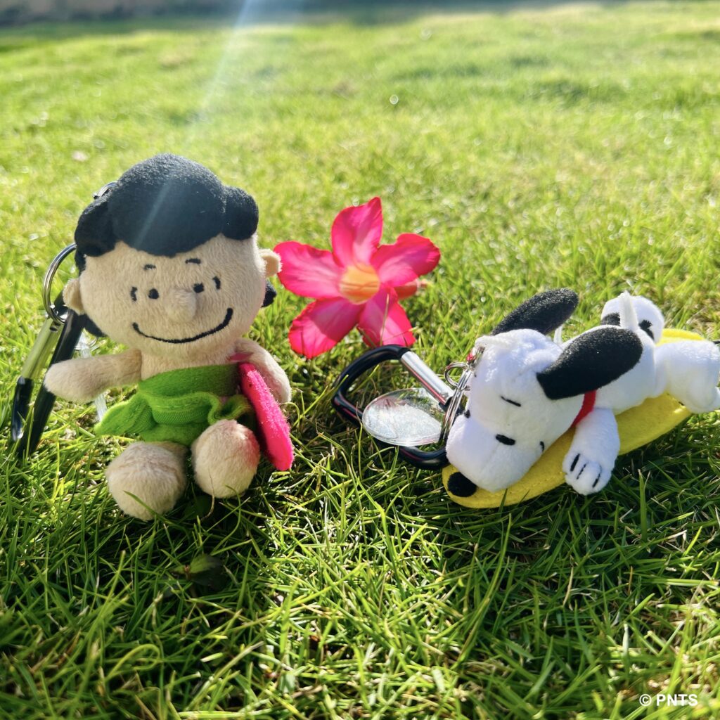 Paddling Snoopy & Lucy ♡ | Snoopy's Surf Shop