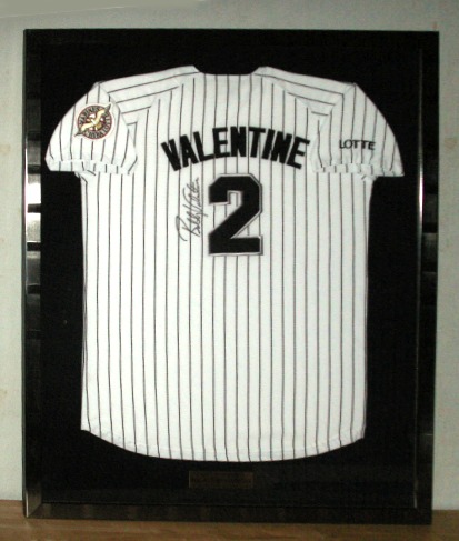 ボビー・バレンタイン監督（ロッテ）ユニフォーム額縁