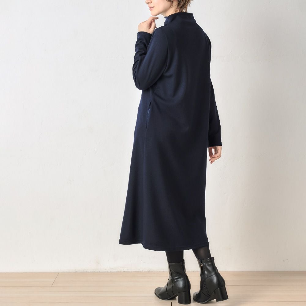 圧縮ウール モックネックワンピース 圧縮ウール モックネックワンピース