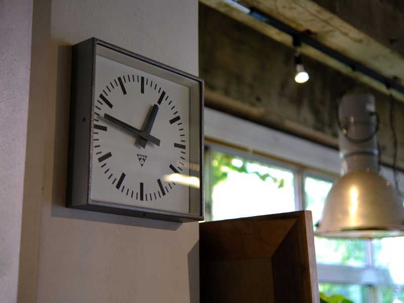 送料無料【PRAGOTRON Vintage Clocks/パラゴトロン/336×336×65/壁掛け