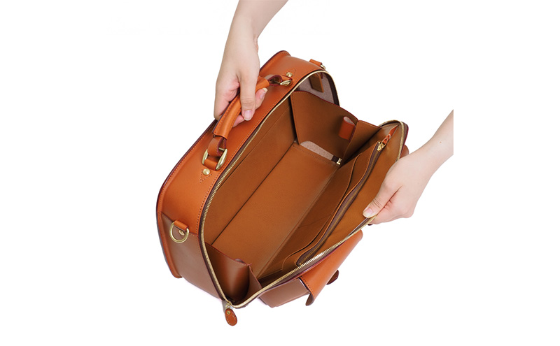 ショルダーバッグ A4 キャメル 革 革製品 レザー 牛革 ギフト