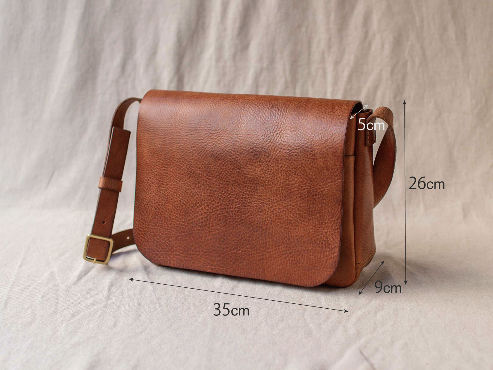 フラップショルダー |analogico（アナロジコ）