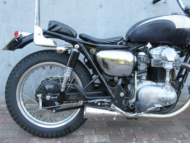 ハーフカバー クラシカルリアショック W400/W650/W800用 / 2％er