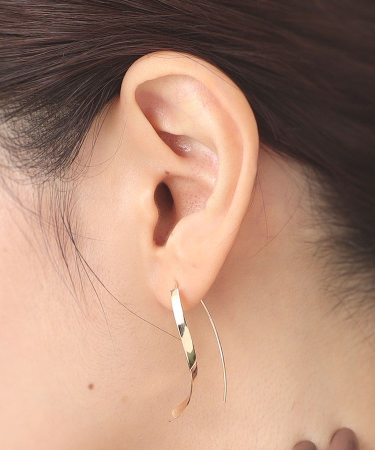 K10平板ひねり クロスフックピアス（ピアス） | COCOSHNIK（ココシュ