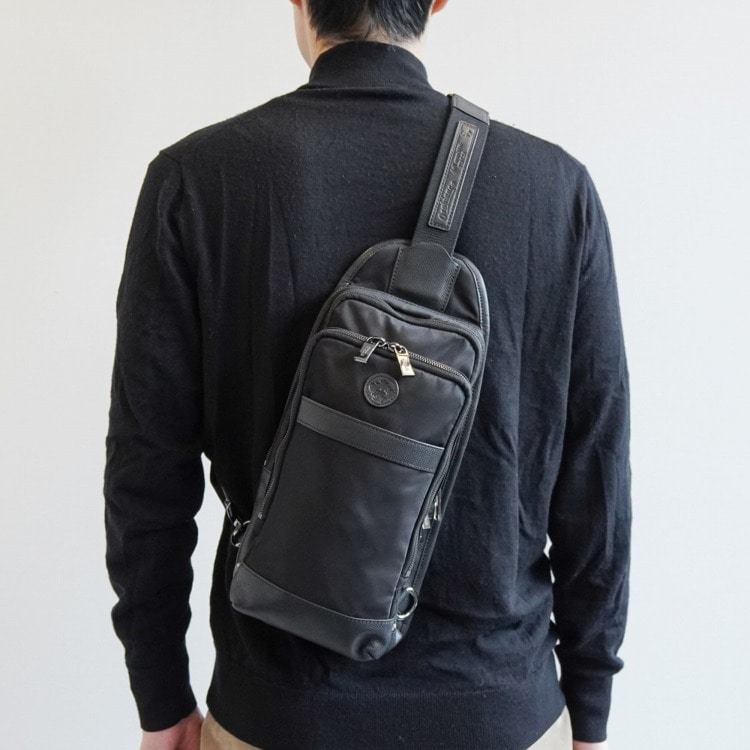 Orobianco／オロビアンコ ソロペルテ ボディバッグ 5L 660g 92959(01