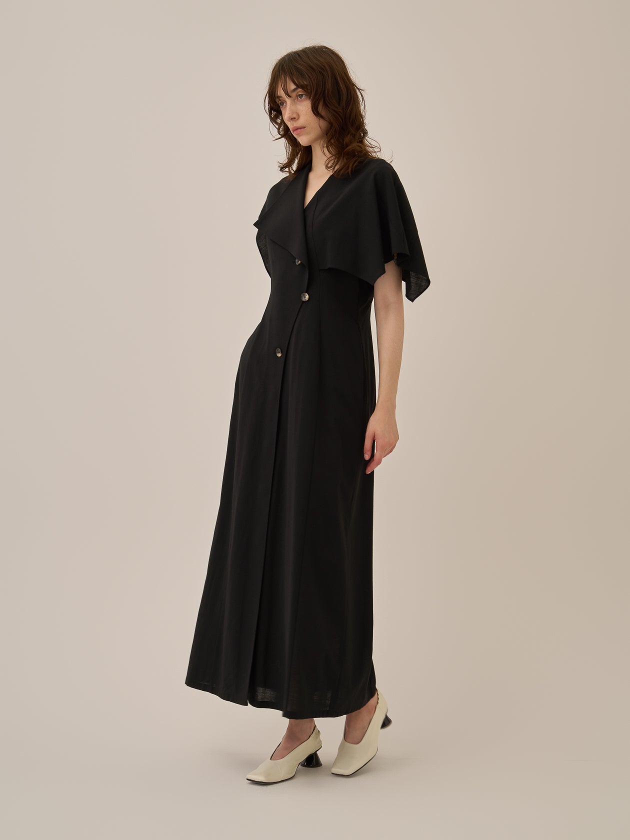 Catalina dress BK | AKIRANAKA ONLINESTORE